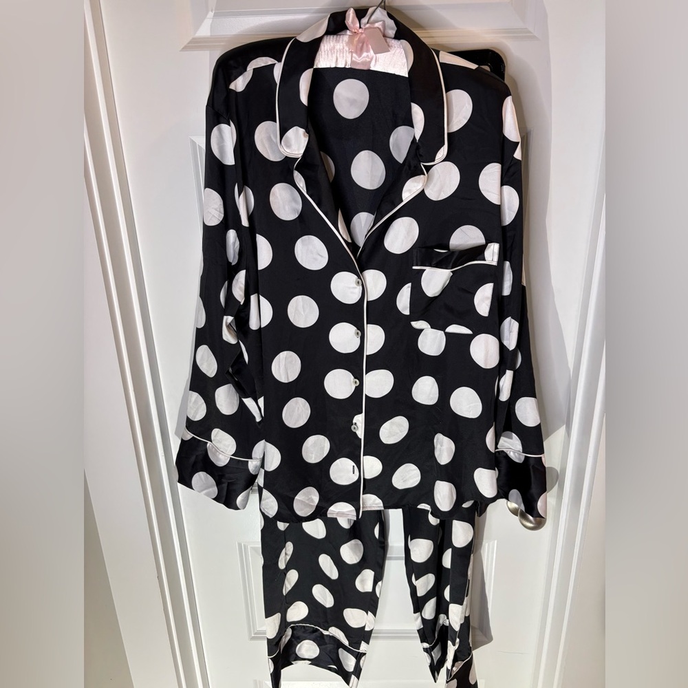 Victoria's Secret Black and White Polka Dot Pajama Set